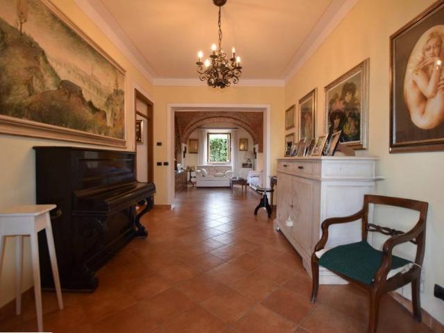 Villa in vendita a Poggibonsi SI