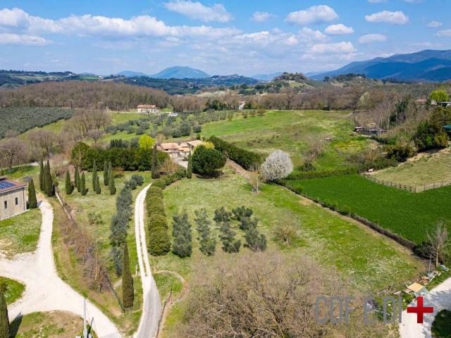 Villa in vendita a Poggio Mirteto RI