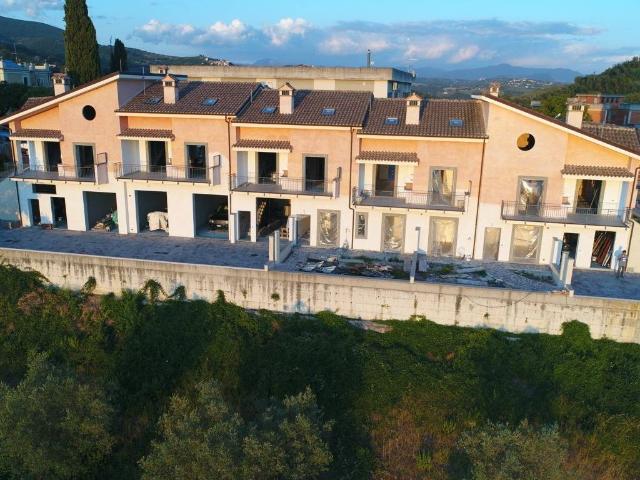 Villetta a schiera in vendita a Poggio Mirteto RI