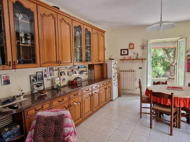 Villa in vendita a Poggio Moiano RI