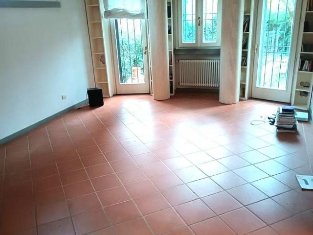 Villa in vendita a Poggio a Caiano PO