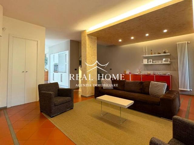 Villa in vendita a Poggio a Caiano PO