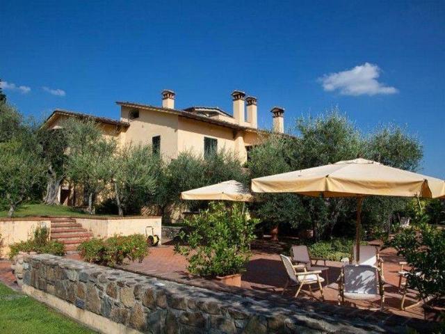 Villa in vendita a Poggio a Caiano PO