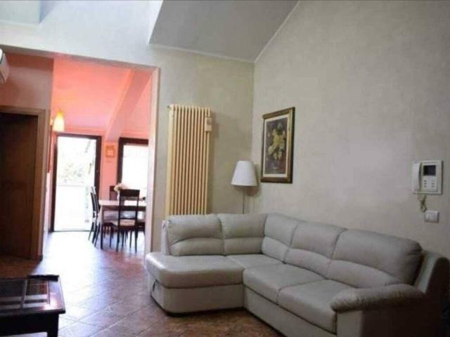 Villa in vendita a Poggio a Caiano PO