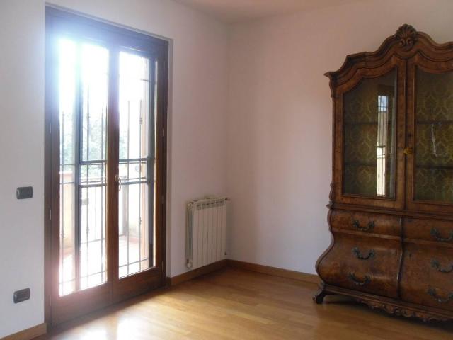 Villa in vendita a Poggio a Caiano PO