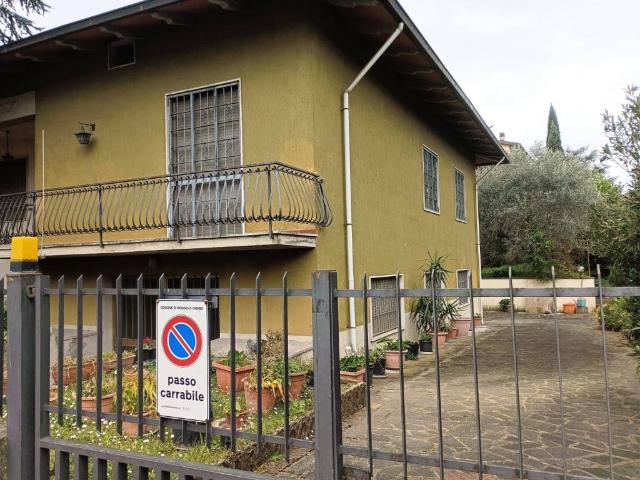 Villa in vendita a Poggio a Caiano PO
