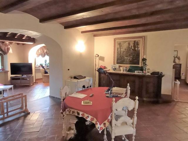 Villa in vendita a Poggio a Caiano PO
