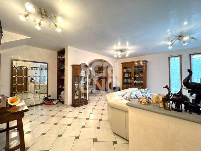 Villa in vendita a Poggio a Caiano PO