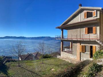 Villa in vendita a Poggio Bustone RI