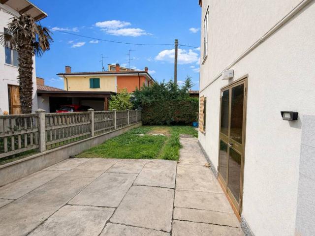 Villa in vendita a Poggio Rusco MN
