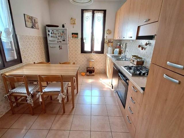 Villa in vendita a Poggio Rusco MN