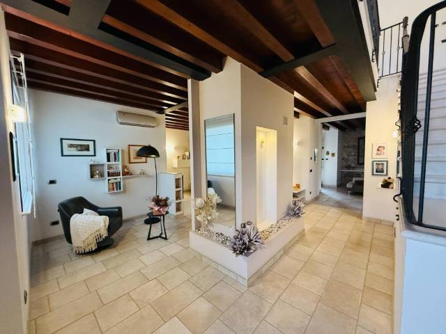 Villa in vendita a Poggio Rusco MN