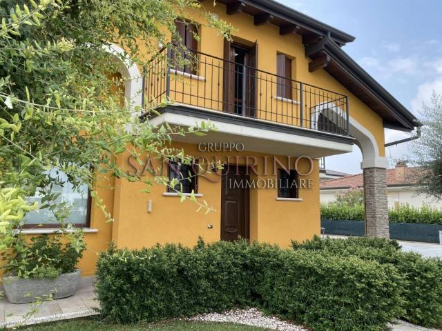 Villa in vendita a Poggio Rusco MN
