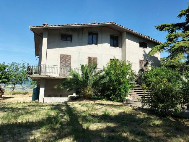 Villa in vendita a Poggio San Marcello AN