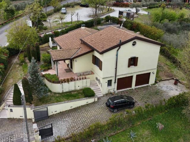 Villa in vendita a Poggio Torriana RN
