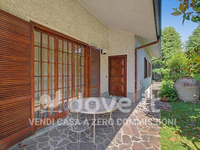 Villa in vendita a Pogliano Milanese MI