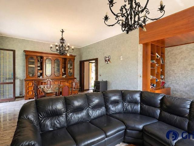 Villa in vendita a Pogliano Milanese MI