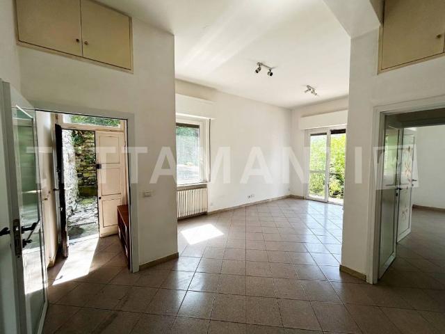 Villa in vendita a Pognana Lario CO