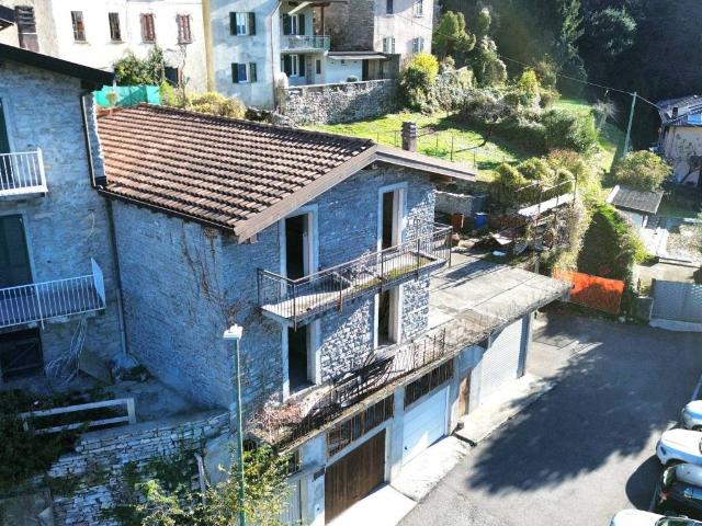 Villa in vendita a Pognana Lario CO