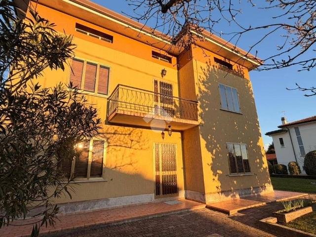 Villa in vendita a Polcenigo PN