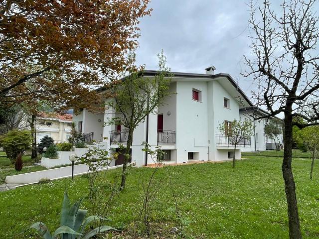 Villa in vendita a Polcenigo PN