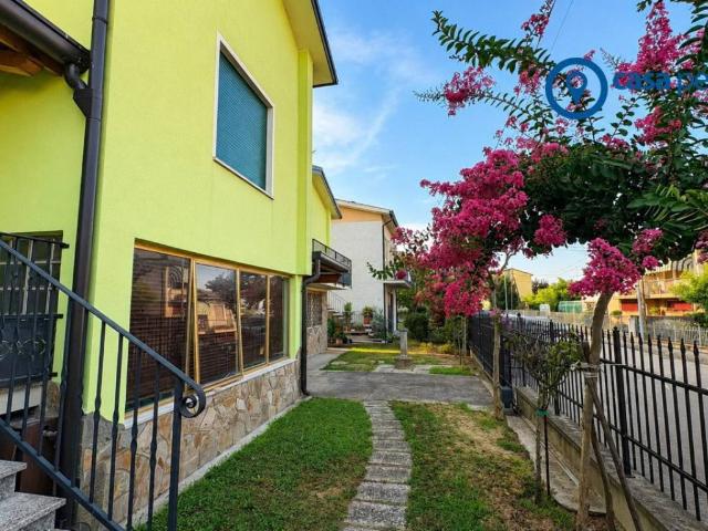 Villa in vendita a Polesella RO