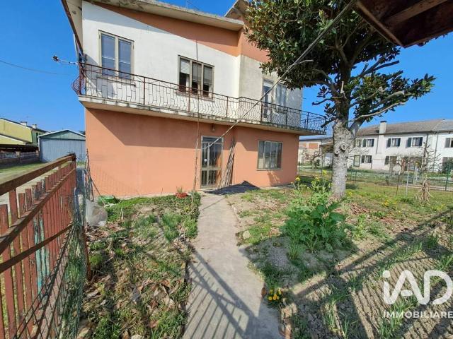 Villa in vendita a Polesella RO
