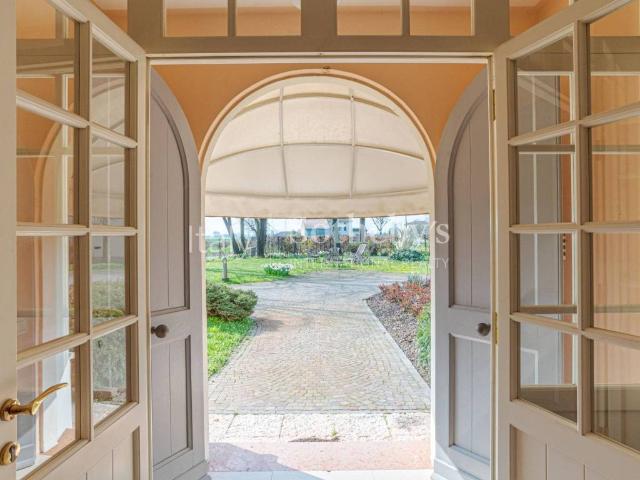 Villa in vendita a Polesine Zibello PR