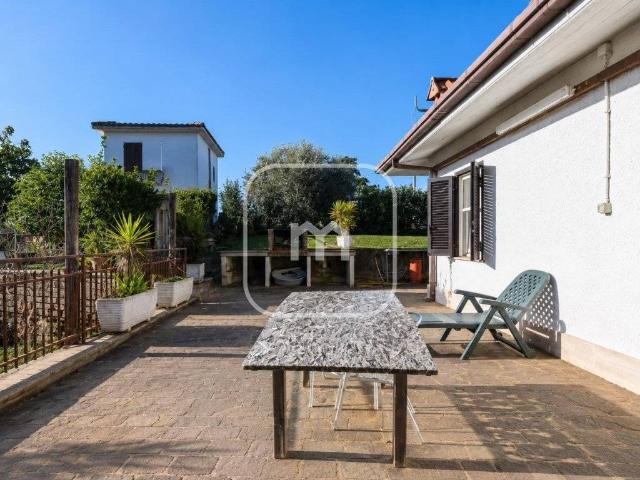 Villa in vendita a Poli RM