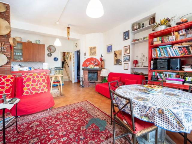 Villa in vendita a Poli RM