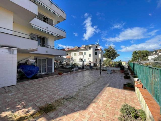 Villa in vendita a Pollena Trocchia NA