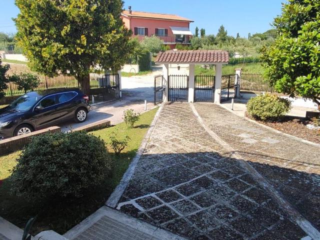 Villa in vendita a Pollenza MC