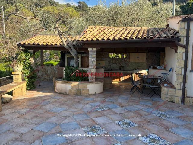 Villa in vendita a Pollina PA