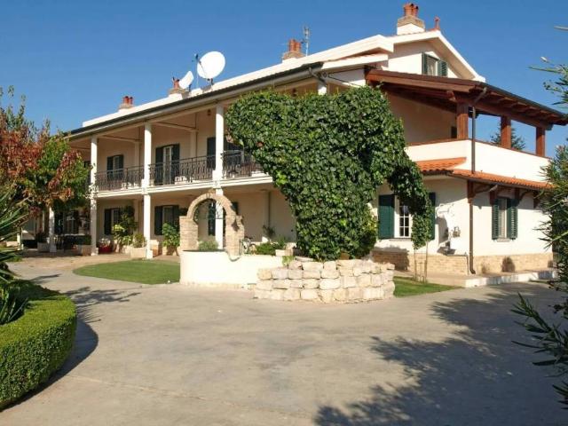 Villa in vendita a Pollutri CH