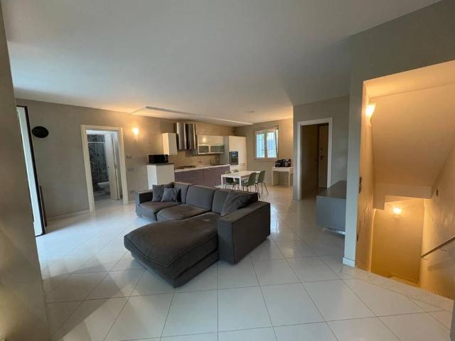 Villa in vendita a Polpenazze del Garda BS