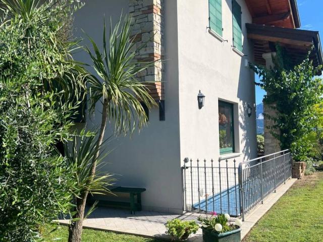 Villa in vendita a Polpenazze del Garda BS