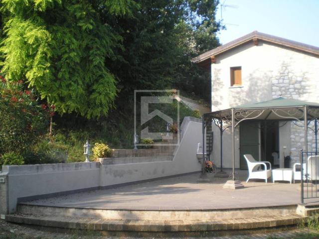 Villa in vendita a Polpenazze del Garda BS