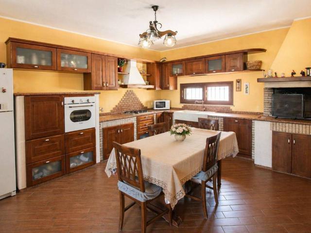 Villa in vendita a Polverigi AN