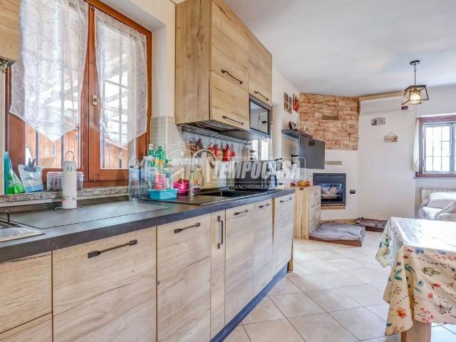 Villa in vendita a Pombia NO