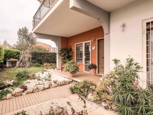 Villa in vendita a Pomezia RM