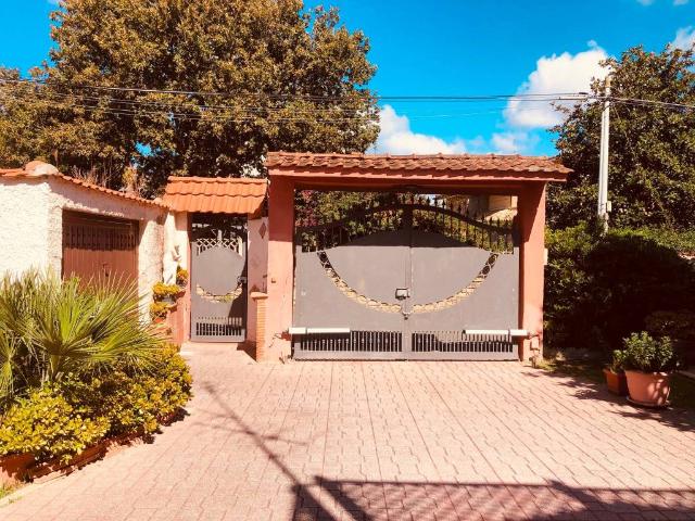 Villa in vendita a Pomezia RM