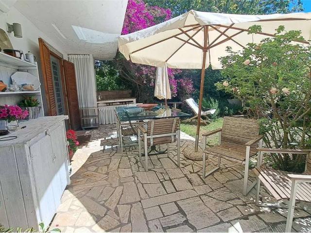 Villa in vendita a Pomezia RM