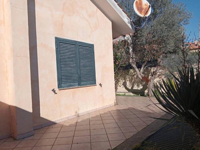 Villa in vendita a Pomezia RM