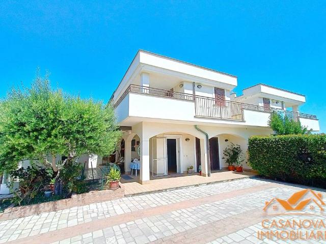 Villa in vendita a Pomezia RM