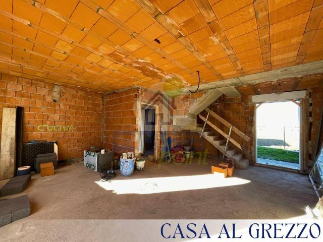 Villa in vendita a Pomponesco MN