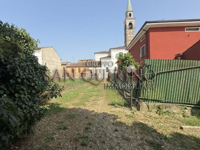 Villa in vendita a Pomponesco MN