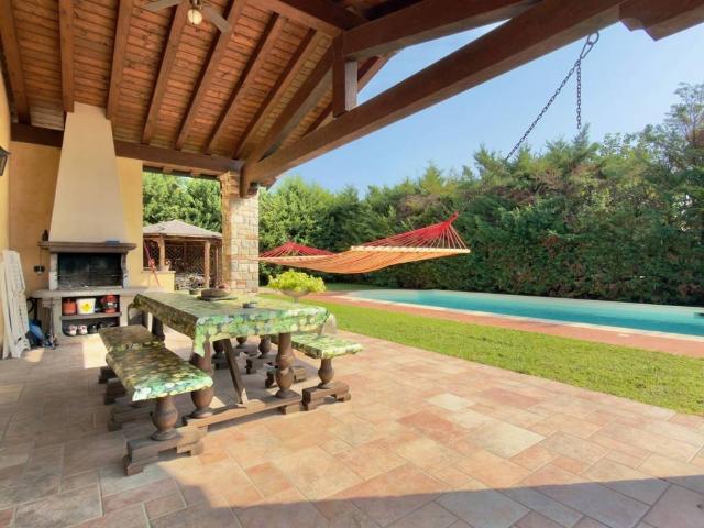 Villa in vendita a Poncarale BS