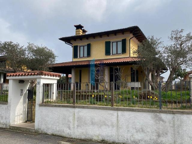 Villa in vendita a Poncarale BS