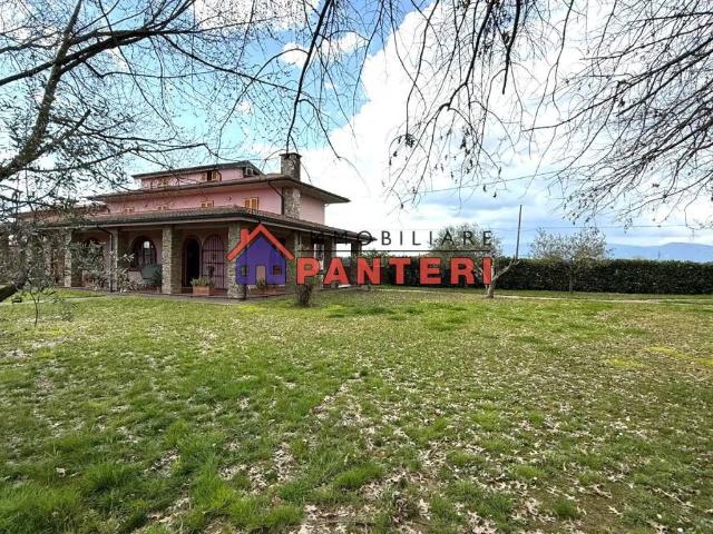 Villa in vendita a Ponte Buggianese PT
