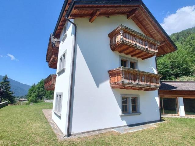 Villa in vendita a Ponte di Legno BS
